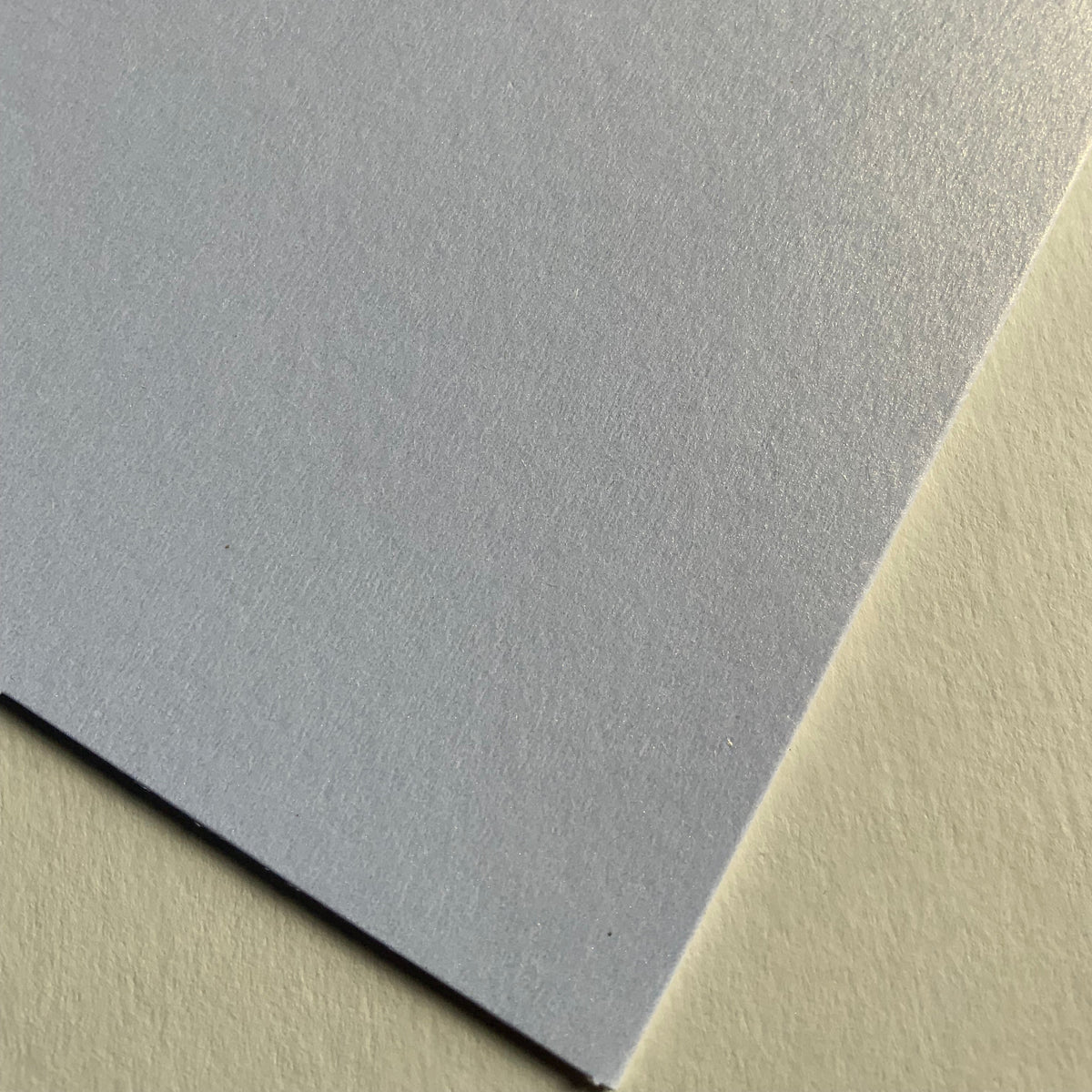 Cartes peintes et enveloppes assorties